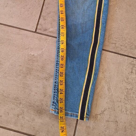 Zara Basic Z 1975 Denim - Size 6 (Blue , 27-inch Inseam) - Picture 9 of 9